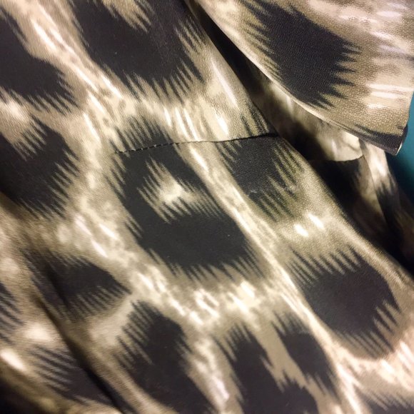 Darling Leopard Print Blouse - Picture 7 of 7